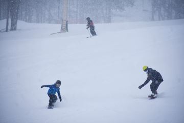 Picture of 2-HOUR PRIVATE SNOWBOARD (LIFT AND RENTALS NOT INCLUDED)