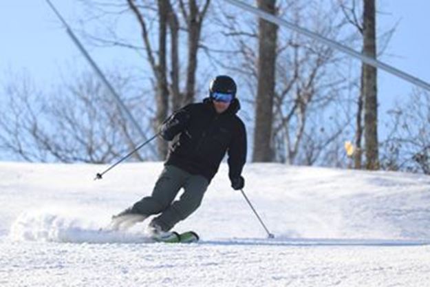 Picture of ADULT SKI GROUP LESSON, AGES 18+ (TICKET/RENTALS NOT INCLUDED)